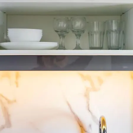 Shiny And Relaxing 5th Floor Selanik