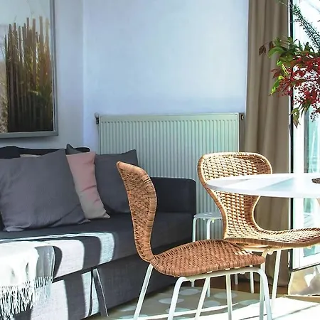 Shiny And Relaxing 5th Floor Daire