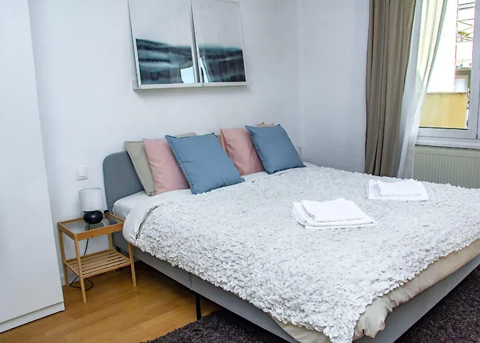 Shiny And Relaxing 5th Floor