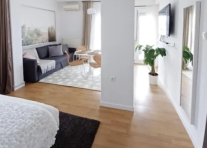 Shiny And Relaxing 5th Floor